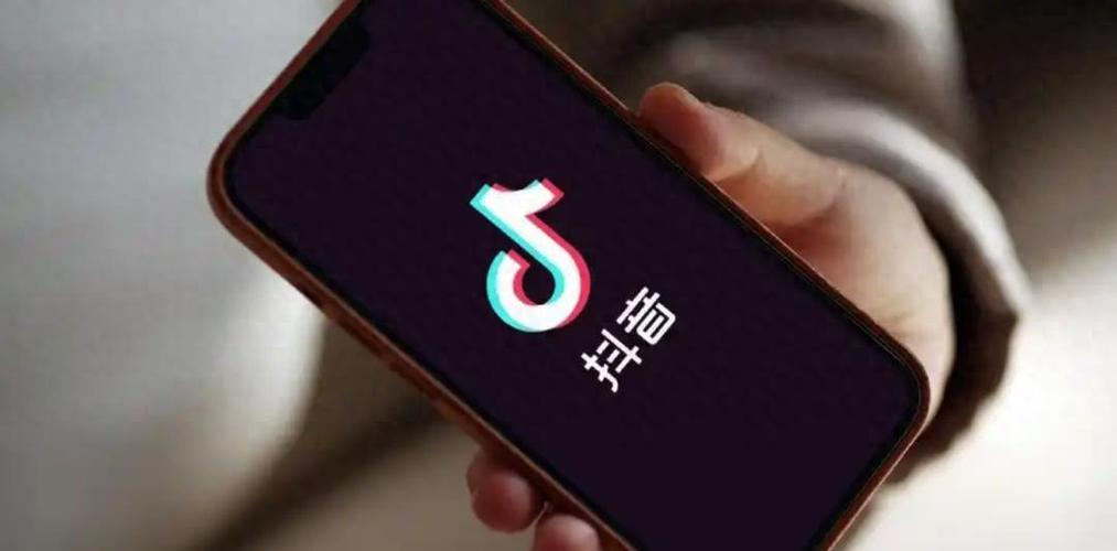 标题：警惕“购买1000粉丝抖音号”的陷阱：虚假繁荣背后的风险与短视频成长的正道